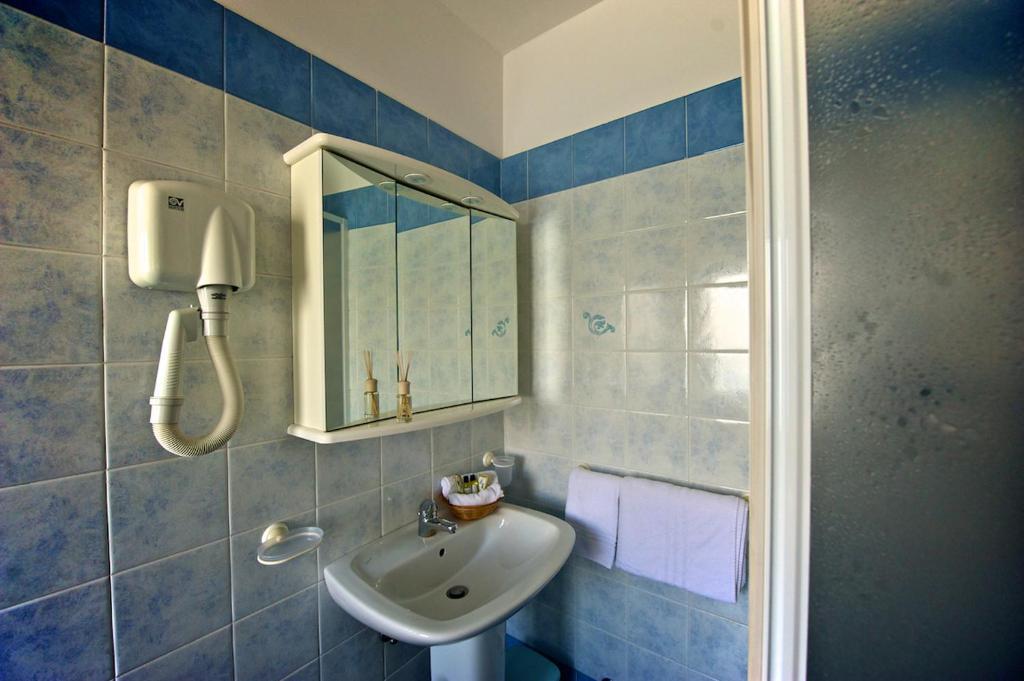 Hotel La Bussola Múggia Δωμάτιο φωτογραφία